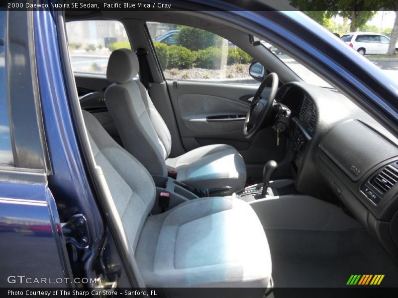 Pacific Blue Mica / Gray 2000 Daewoo Nubira SE Sedan