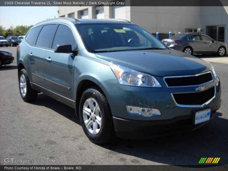 Silver Moss Metallic / Dark Gray/Light Gray 2009 Chevrolet Traverse LS