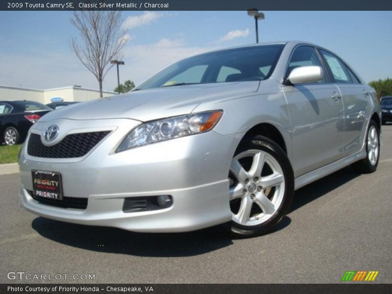 Classic Silver Metallic / Charcoal 2009 Toyota Camry SE
