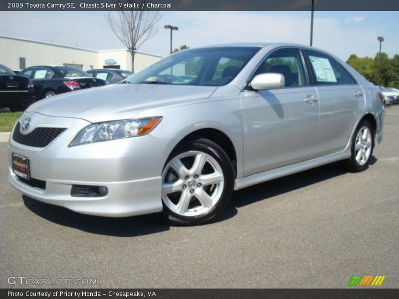 Classic Silver Metallic / Charcoal 2009 Toyota Camry SE