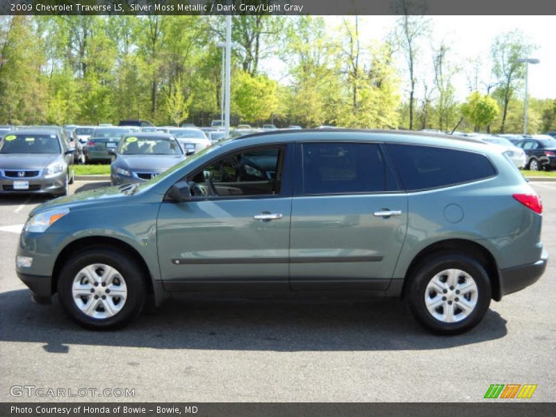 Silver Moss Metallic / Dark Gray/Light Gray 2009 Chevrolet Traverse LS