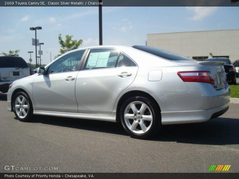 Classic Silver Metallic / Charcoal 2009 Toyota Camry SE