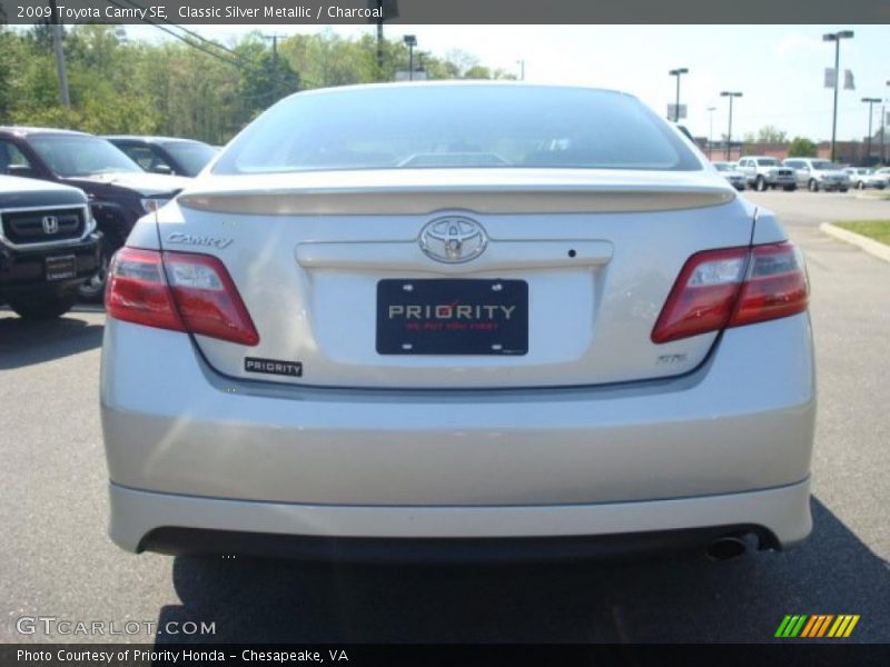 Classic Silver Metallic / Charcoal 2009 Toyota Camry SE