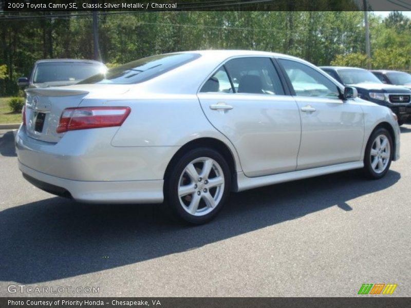 Classic Silver Metallic / Charcoal 2009 Toyota Camry SE