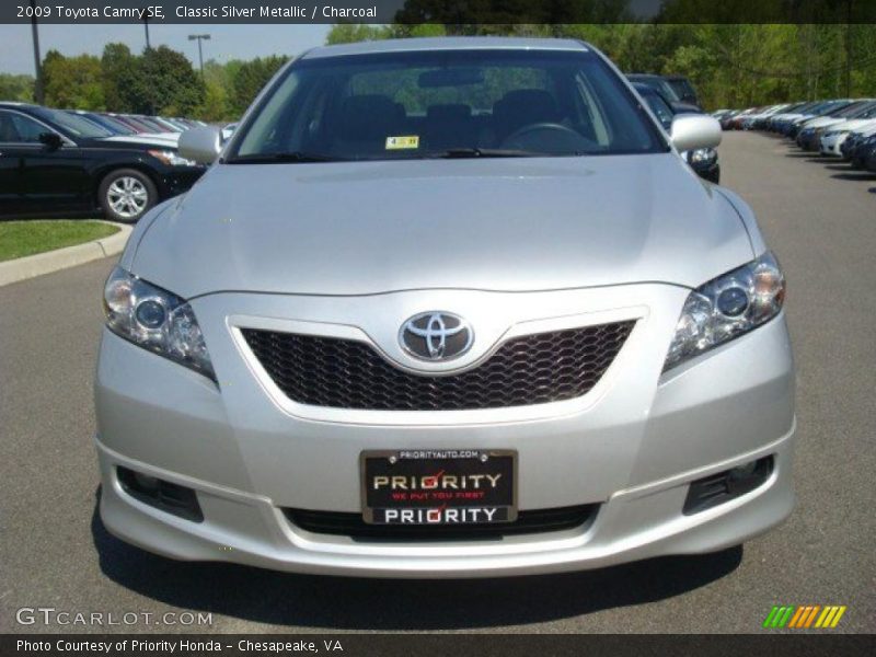 Classic Silver Metallic / Charcoal 2009 Toyota Camry SE