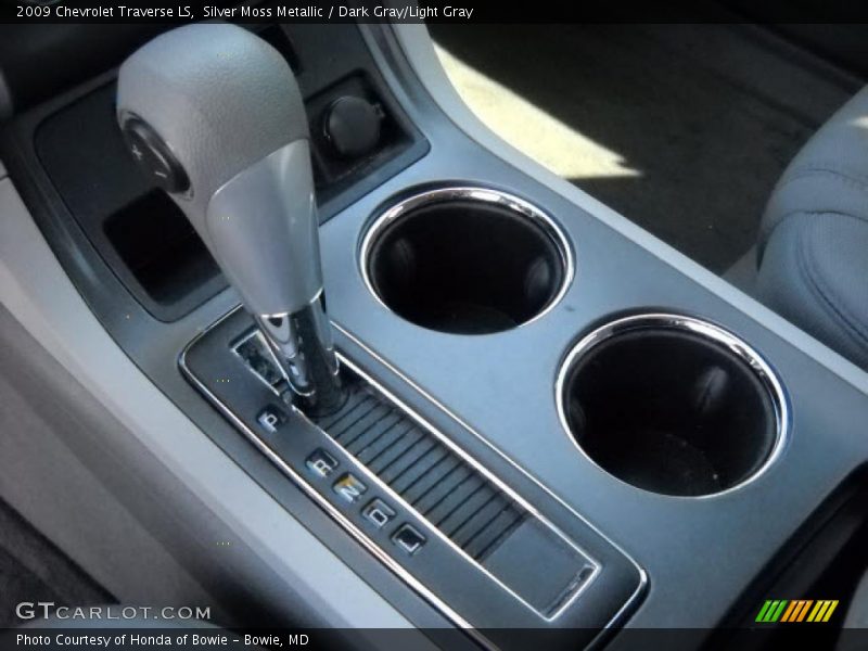 Silver Moss Metallic / Dark Gray/Light Gray 2009 Chevrolet Traverse LS