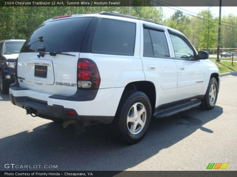 Summit White / Medium Pewter 2004 Chevrolet TrailBlazer LS 4x4