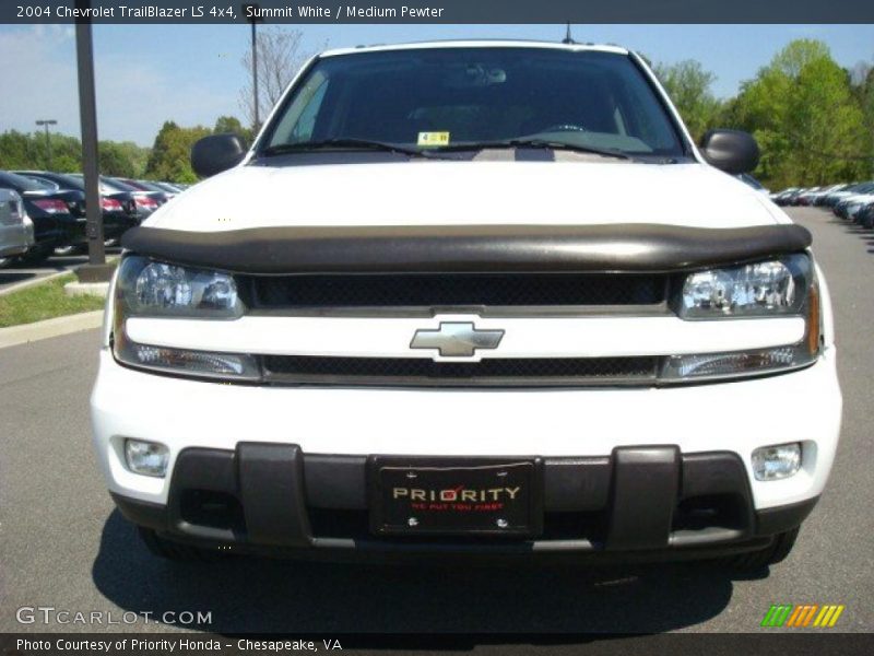 Summit White / Medium Pewter 2004 Chevrolet TrailBlazer LS 4x4
