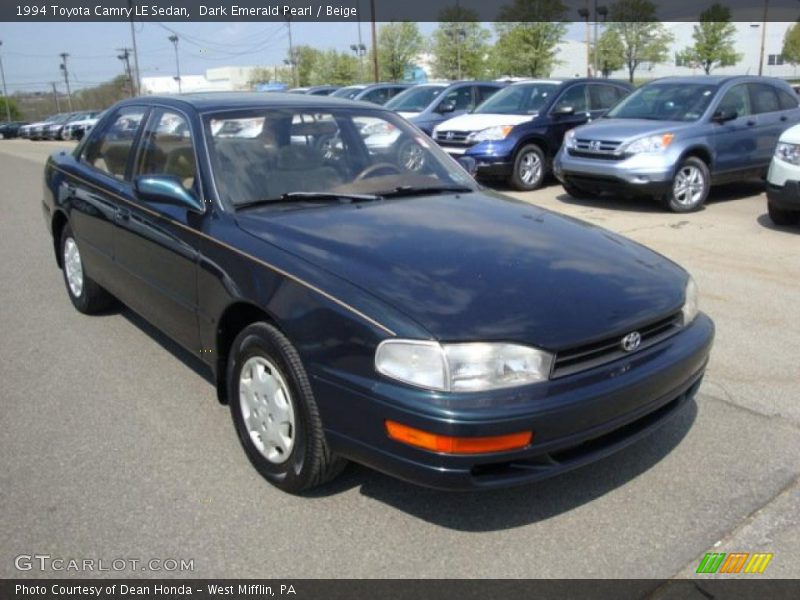 Dark Emerald Pearl / Beige 1994 Toyota Camry LE Sedan