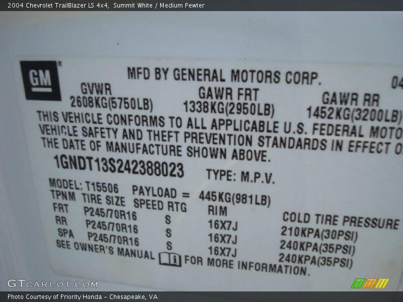 Summit White / Medium Pewter 2004 Chevrolet TrailBlazer LS 4x4
