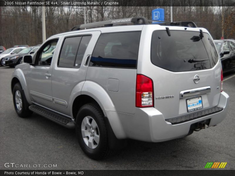 Silver Lightning Metallic / Graphite 2006 Nissan Pathfinder SE 4x4