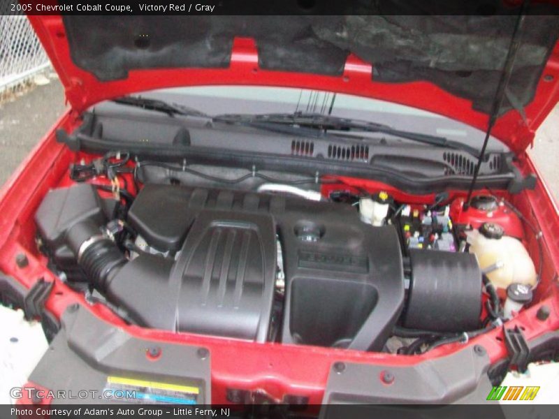 Victory Red / Gray 2005 Chevrolet Cobalt Coupe