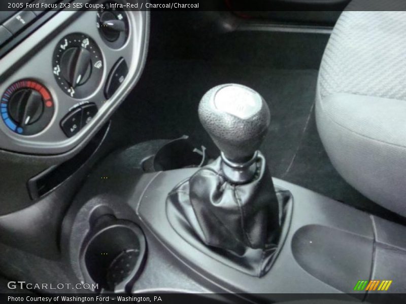 Infra-Red / Charcoal/Charcoal 2005 Ford Focus ZX3 SES Coupe