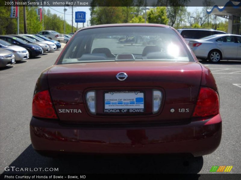 Inferno Red / Taupe 2005 Nissan Sentra 1.8 S