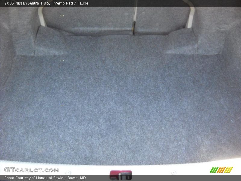 Inferno Red / Taupe 2005 Nissan Sentra 1.8 S