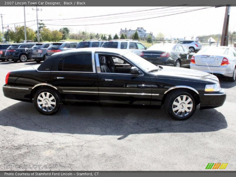 Black / Black 2007 Lincoln Town Car Designer