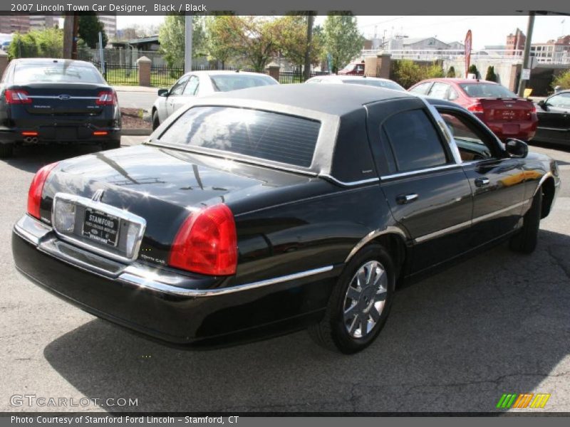 Black / Black 2007 Lincoln Town Car Designer