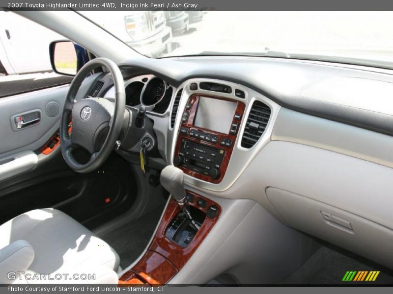 Indigo Ink Pearl / Ash Gray 2007 Toyota Highlander Limited 4WD