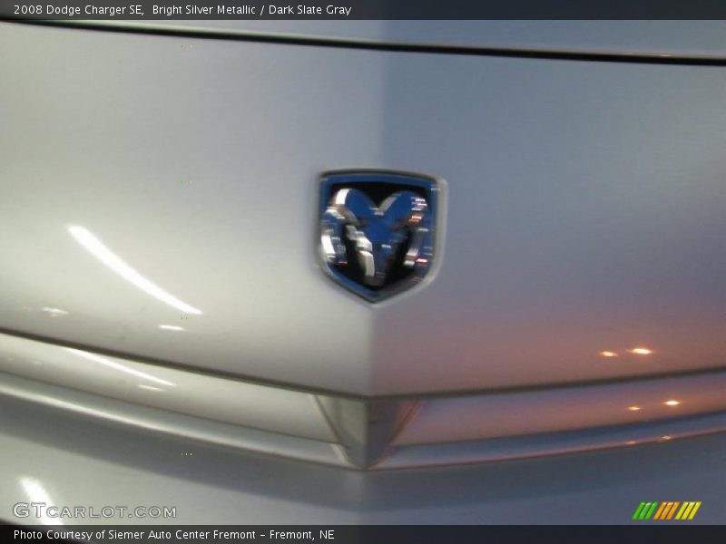 Bright Silver Metallic / Dark Slate Gray 2008 Dodge Charger SE