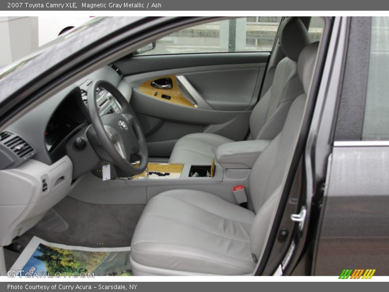 Magnetic Gray Metallic / Ash 2007 Toyota Camry XLE