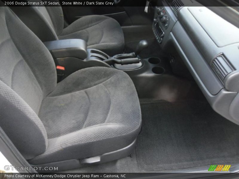 Stone White / Dark Slate Grey 2006 Dodge Stratus SXT Sedan