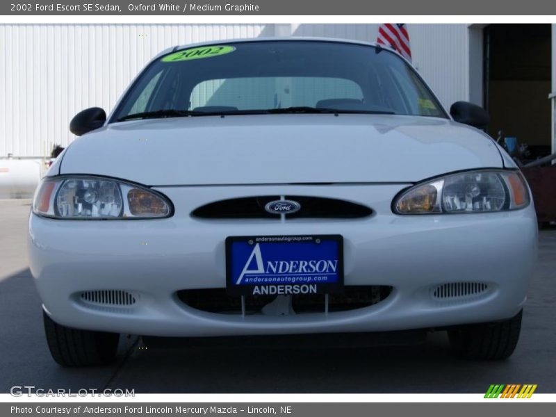 Oxford White / Medium Graphite 2002 Ford Escort SE Sedan