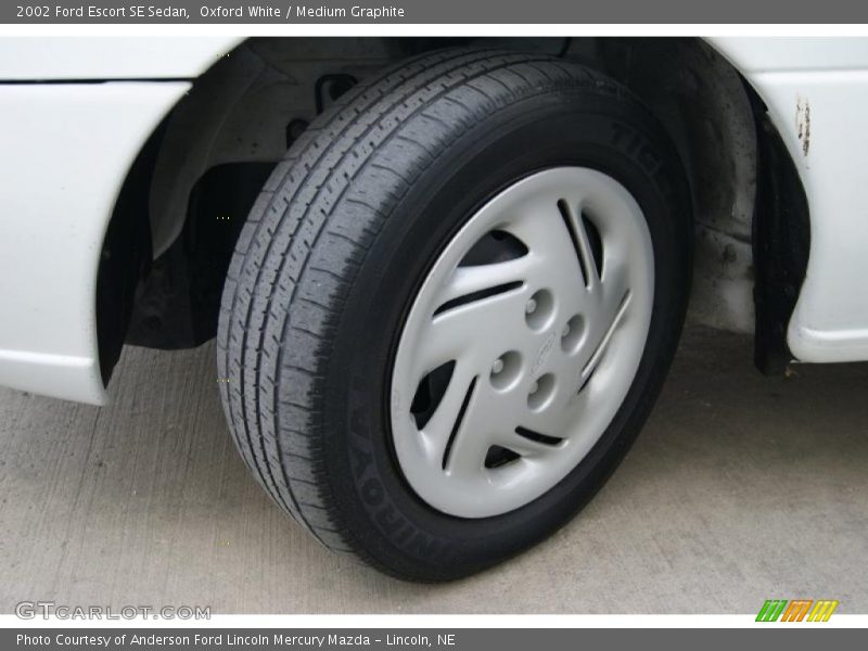 Oxford White / Medium Graphite 2002 Ford Escort SE Sedan