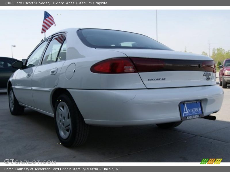 Oxford White / Medium Graphite 2002 Ford Escort SE Sedan