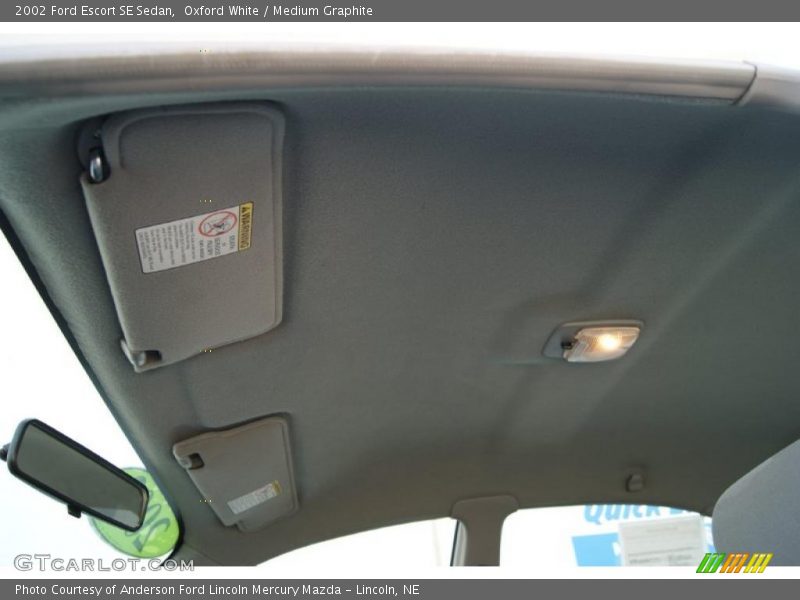 Oxford White / Medium Graphite 2002 Ford Escort SE Sedan