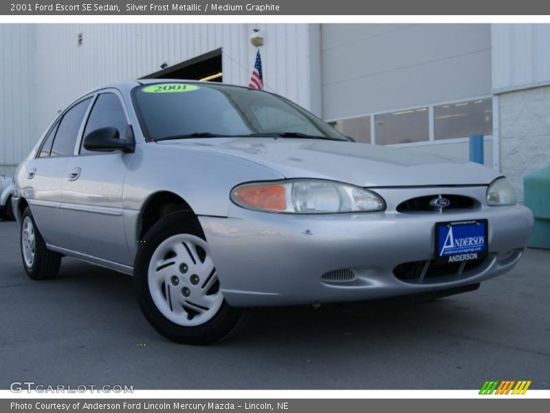 Silver Frost Metallic / Medium Graphite 2001 Ford Escort SE Sedan