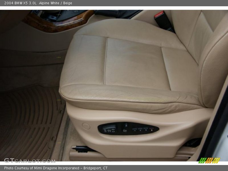 Alpine White / Beige 2004 BMW X5 3.0i