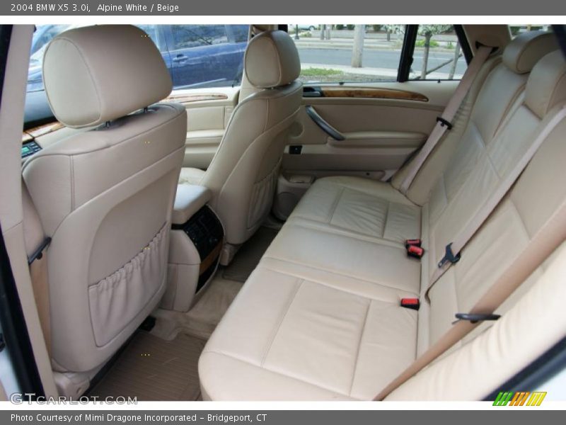 Alpine White / Beige 2004 BMW X5 3.0i