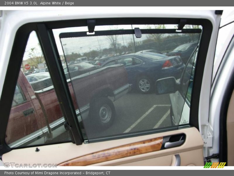 Alpine White / Beige 2004 BMW X5 3.0i