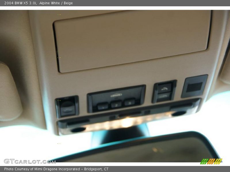 Alpine White / Beige 2004 BMW X5 3.0i