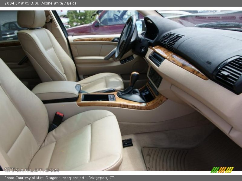 Alpine White / Beige 2004 BMW X5 3.0i