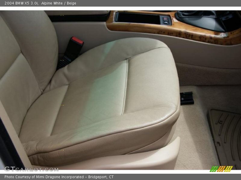 Alpine White / Beige 2004 BMW X5 3.0i