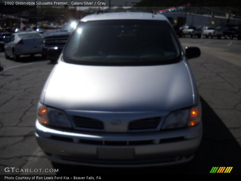 Galaxy Silver / Gray 2002 Oldsmobile Silhouette Premier