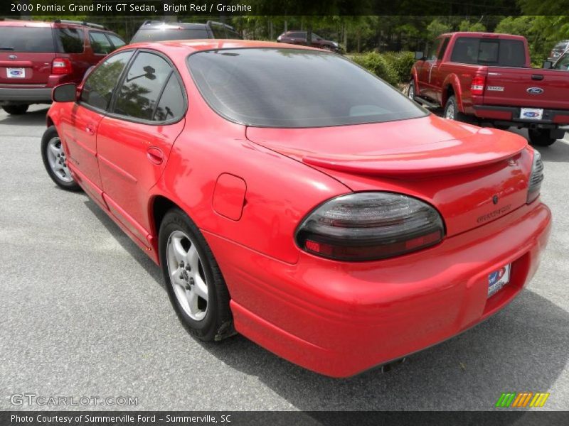 Bright Red / Graphite 2000 Pontiac Grand Prix GT Sedan