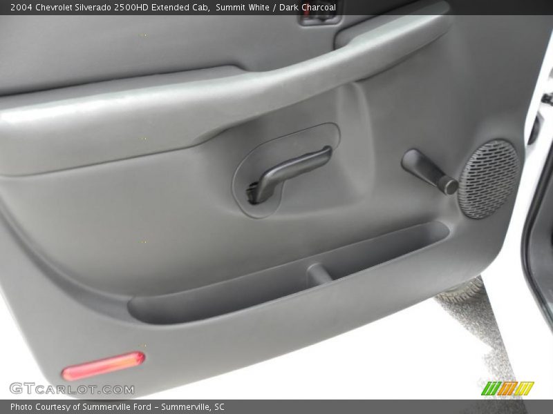 Summit White / Dark Charcoal 2004 Chevrolet Silverado 2500HD Extended Cab