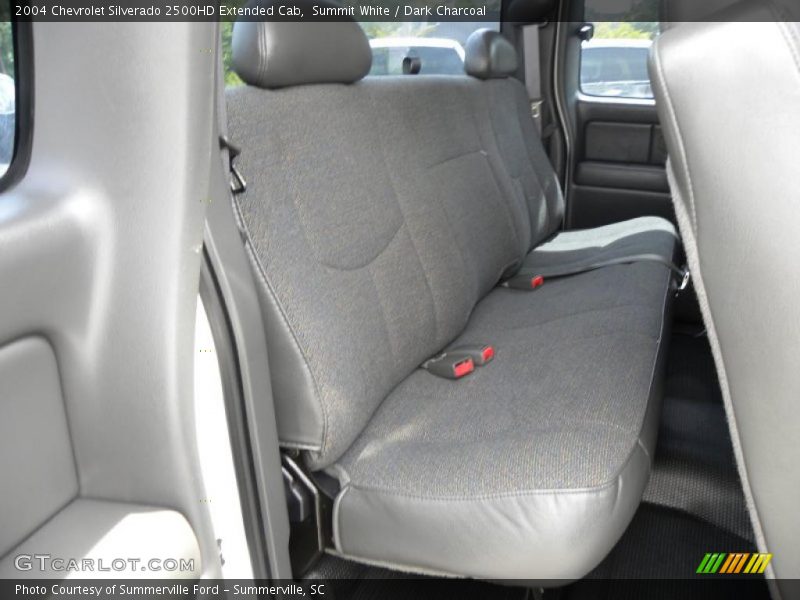 Summit White / Dark Charcoal 2004 Chevrolet Silverado 2500HD Extended Cab