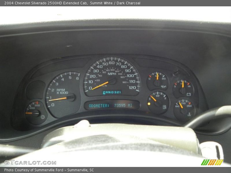 Summit White / Dark Charcoal 2004 Chevrolet Silverado 2500HD Extended Cab