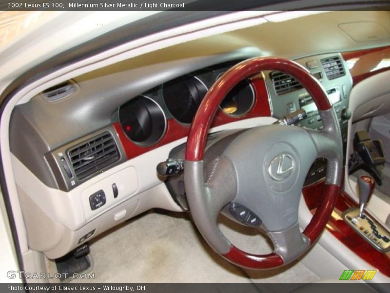 Millennium Silver Metallic / Light Charcoal 2002 Lexus ES 300