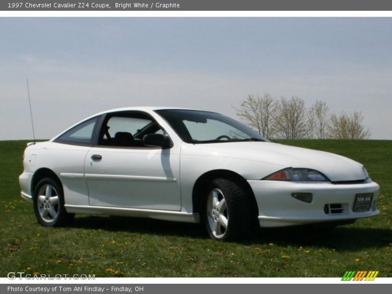 Bright White / Graphite 1997 Chevrolet Cavalier Z24 Coupe