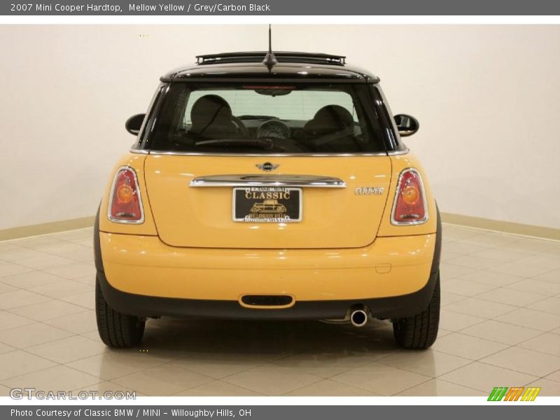 Mellow Yellow / Grey/Carbon Black 2007 Mini Cooper Hardtop