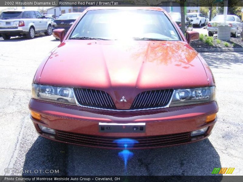 Richmond Red Pearl / Brown/Tan 2002 Mitsubishi Diamante LS