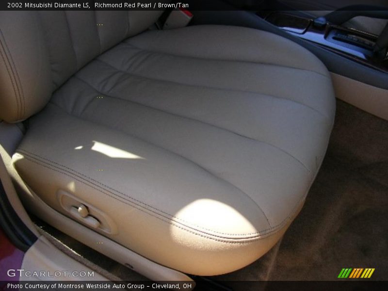 Richmond Red Pearl / Brown/Tan 2002 Mitsubishi Diamante LS