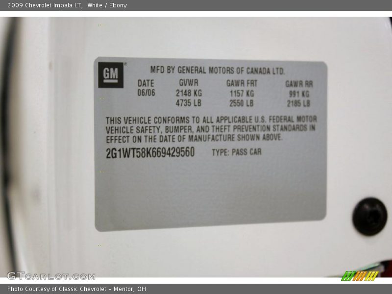 White / Ebony 2009 Chevrolet Impala LT