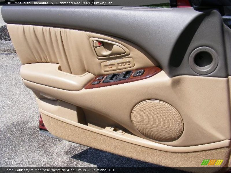 Richmond Red Pearl / Brown/Tan 2002 Mitsubishi Diamante LS