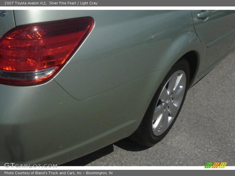 Silver Pine Pearl / Light Gray 2007 Toyota Avalon XLS