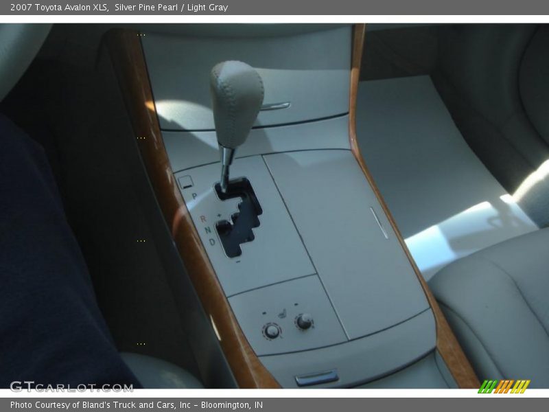 Silver Pine Pearl / Light Gray 2007 Toyota Avalon XLS